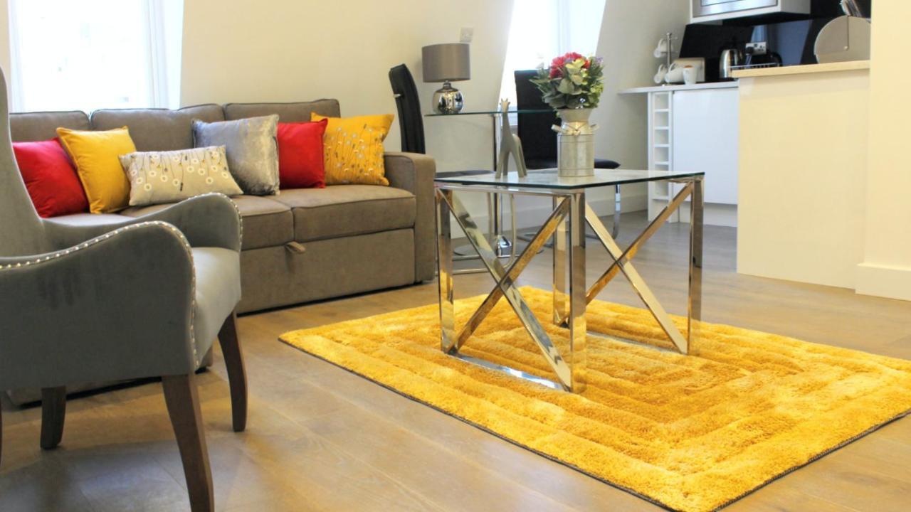 Luxury One-Bedroom Apartment Double bed,967970524:JPEG